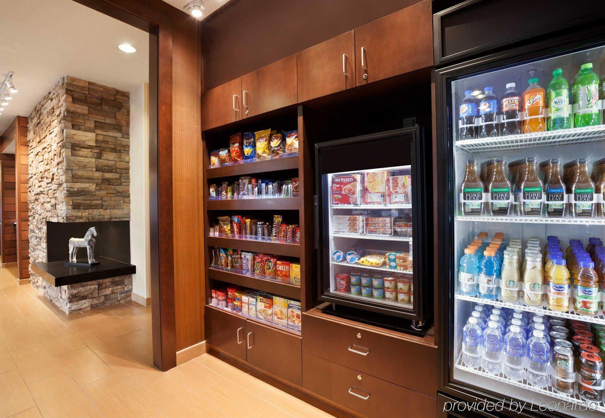 Fairfield Inn & Suites Lansing West Delta Center Township Экстерьер фото
